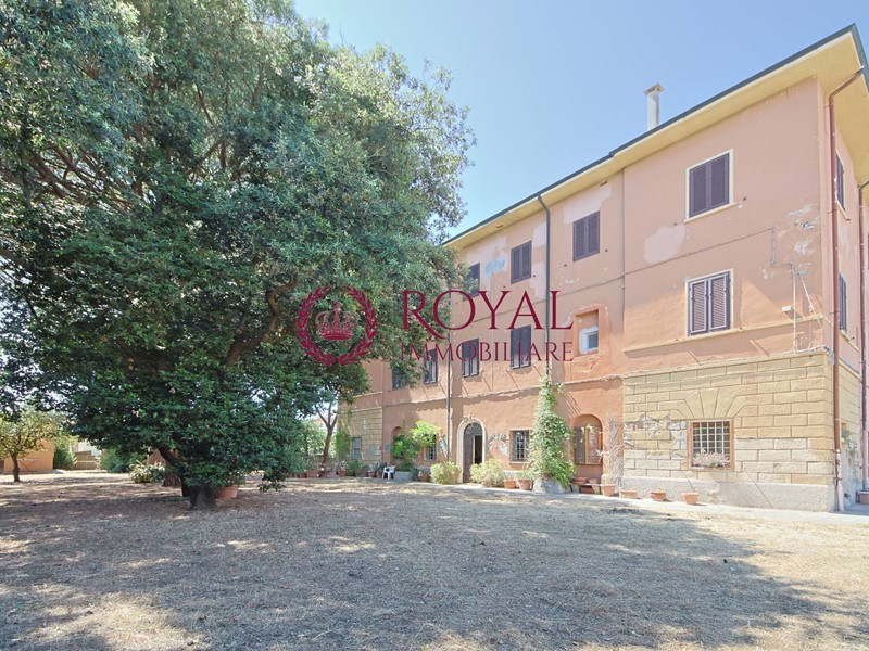 Villa in Vendita a Cecina, 1'270'000€, 1000 m²