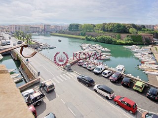 Trilocale in Vendita a Livorno, 178'000€, 125 m²