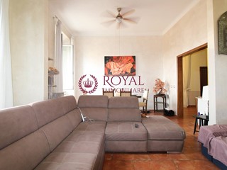 Appartamento in Vendita a Livorno, 229'000€, 160 m²
