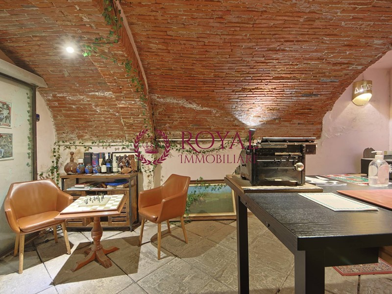 Immobile commerciale in Vendita a Livorno, 320'000&euro;, 220 m²