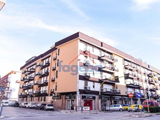 Appartamento in Vendita a Trani, 225'000€, 186 m²