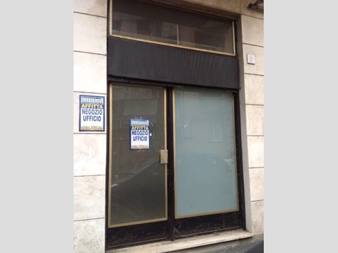 Ufficio in Affitto a Vercelli, 20 m²