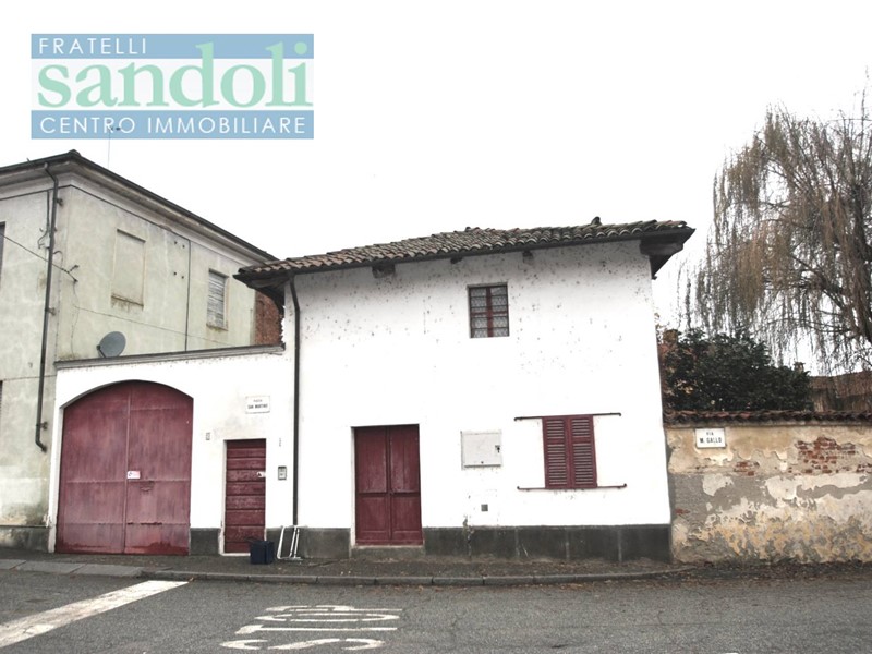 Casa Indipendente in Vendita a Casanova Elvo, 130'000€, 300 m²