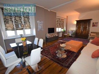 Quadrilocale in Vendita a Vercelli, 275'000€, 200 m²