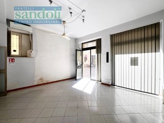 Immobile commerciale in Affitto a Vercelli, 450€, 50 m²