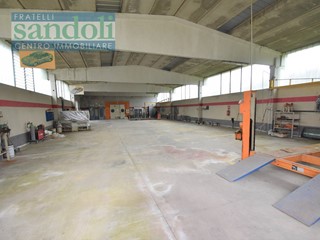 Capannone in Vendita a Olcenengo, 80'000€, 500 m²