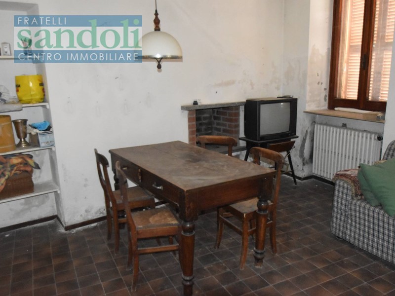 Casa Indipendente in Vendita a Candia Lomellina, 40'000€, 130 m²