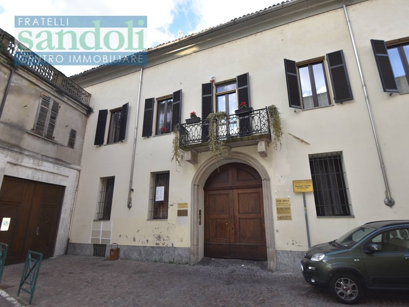 Ufficio in Vendita a Vercelli, 66 m²
