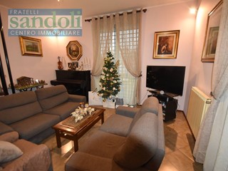 Casa Indipendente in Vendita a Vercelli, 130'000€, 130 m²