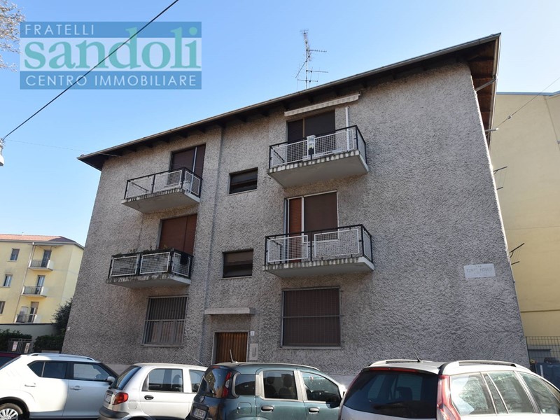 Trilocale in Vendita a Vercelli, 63'000€, 75 m²
