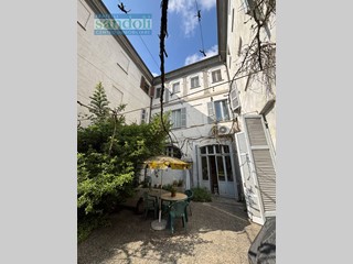 Casa Indipendente in Vendita a Trino, 299'000€, 395 m², con Box