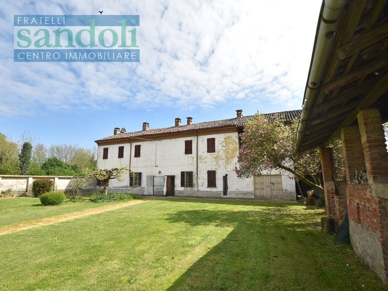 Casa Indipendente in Vendita a Caresana, 92'000€, 200 m²