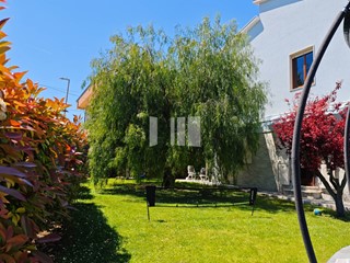 Villa in Vendita a Giulianova, 365'000€, 488 m²