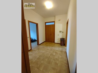 Appartamento in Vendita a Offida, 115'000€, 120 m²