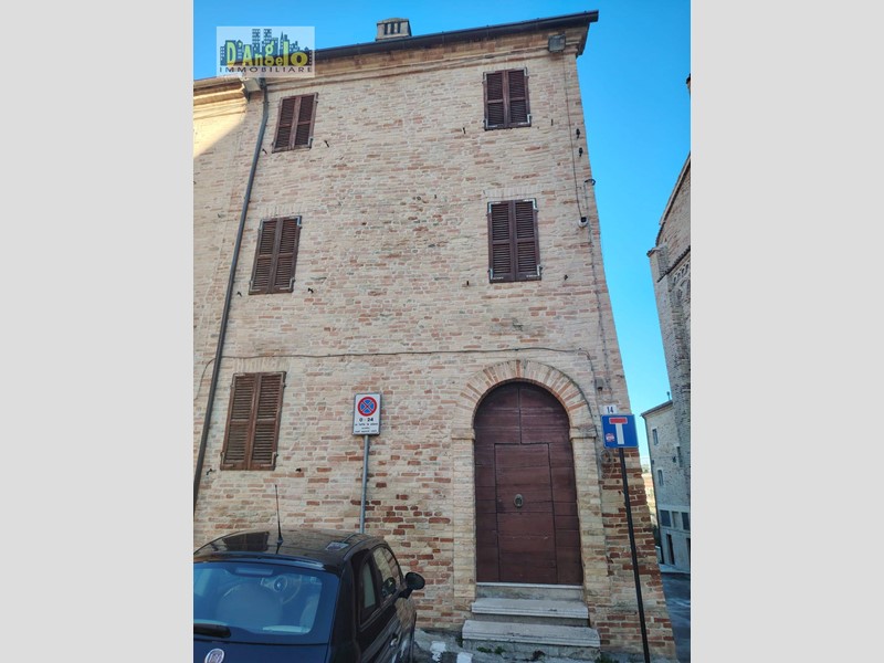 Casa Indipendente in Vendita a Offida, 65'000€, 130 m²