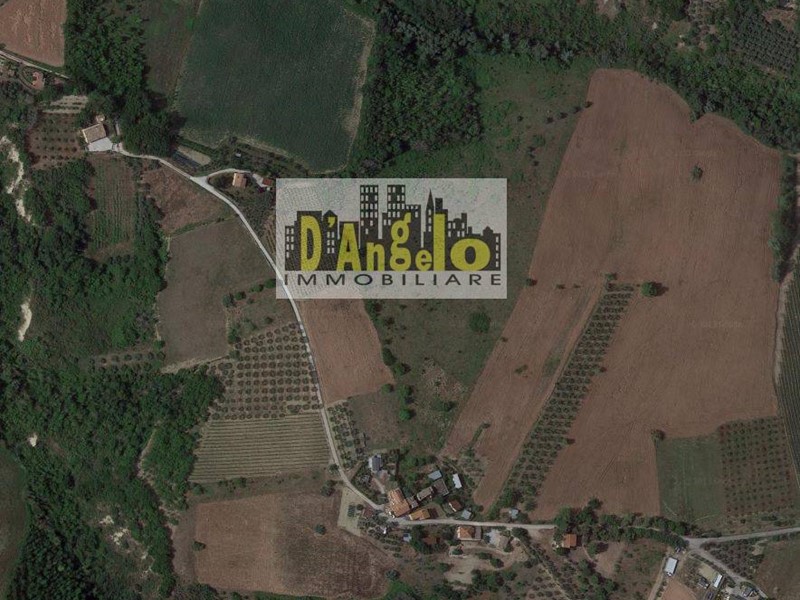 Terreno edificabile in Vendita a Offida, 100'000€, 53000 m²