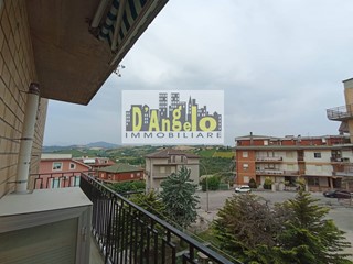 Appartamento in Vendita a Offida, 84'000€, 110 m²