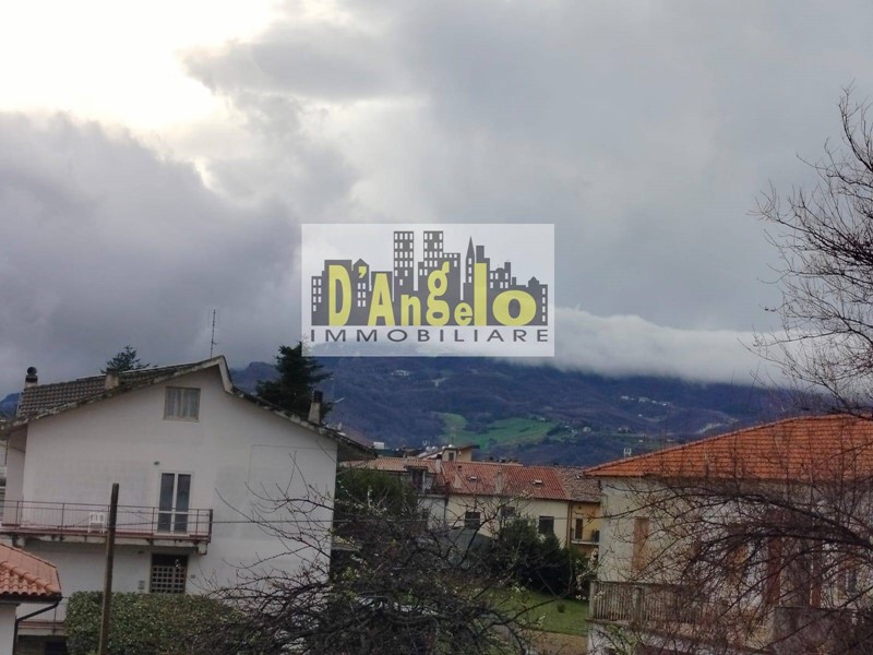 Quadrilocale in Vendita a Castignano, 70'000€, 75 m²