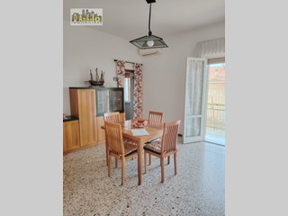 Appartamento in Vendita a Offida, 99'000€, 130 m²