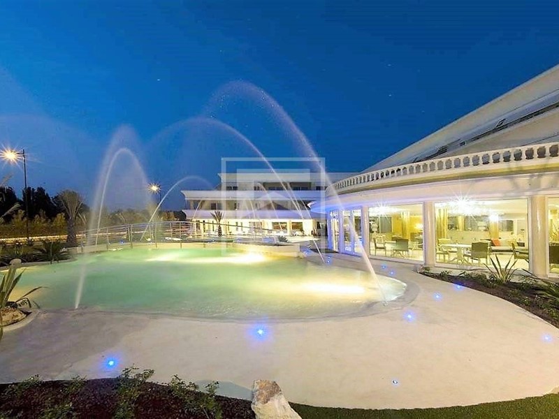 Trilocale in Vendita a Desenzano del Garda, 415'000€, 100 m², con Box