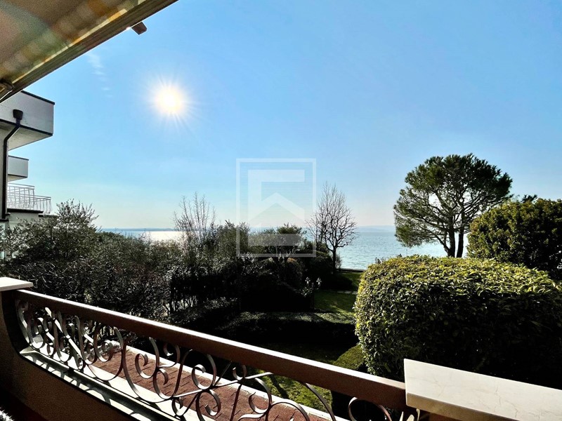 Bilocale in Vendita a Sirmione, 490'000€, 75 m²