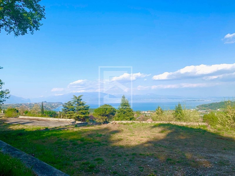 Villa in Vendita a Padenghe sul Garda, 3'300'000&euro;, 700 m², con Box