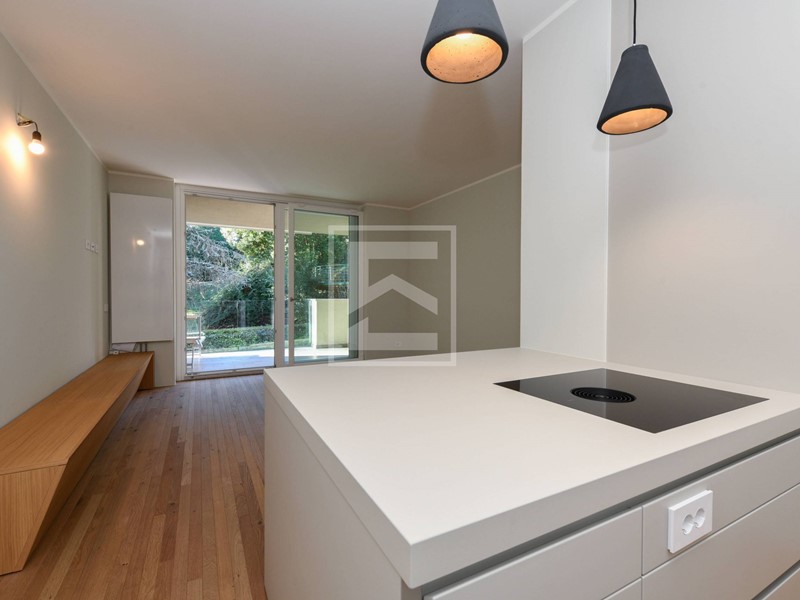 Trilocale in Vendita a Gardone Riviera, 420'000€, 80 m²