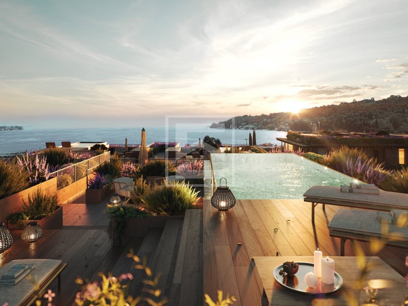 Attico in Vendita a Salò, 2'021'300€, 248 m²