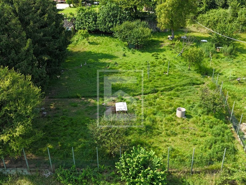 Terreno edificabile in Vendita a Vallio Terme, 159'000€, 2500 m²
