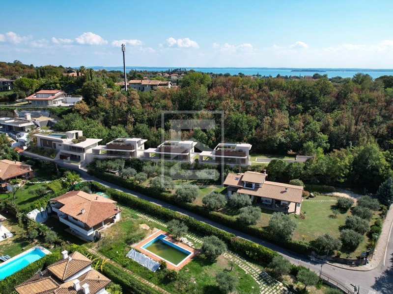 Terreno edificabile in Vendita a Manerba del Garda, 380'000€, 800 m²