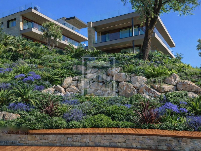 Attico in Vendita a Toscolano Maderno, 2'500'000&euro;, 280 m²