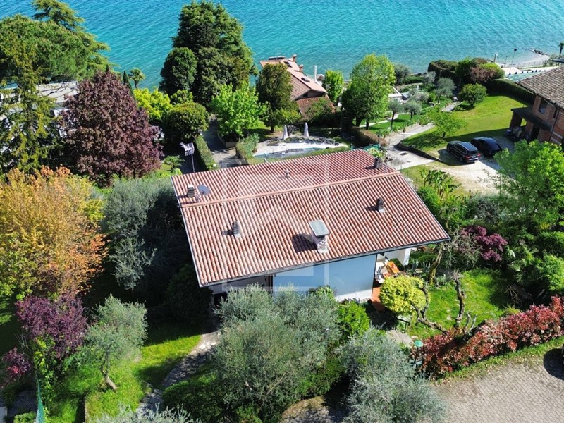 Casa Semi Indipendente in Vendita a Padenghe sul Garda, 990'000€, 190 m²