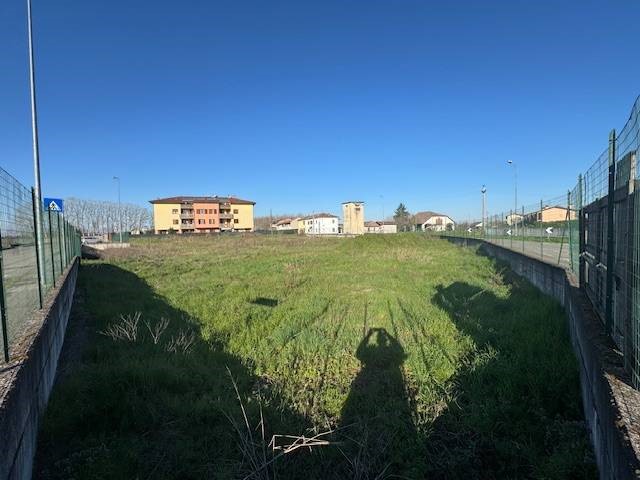 Terreno edificabile in Vendita a San Martino Siccomario, 160'000€, 1787 m²