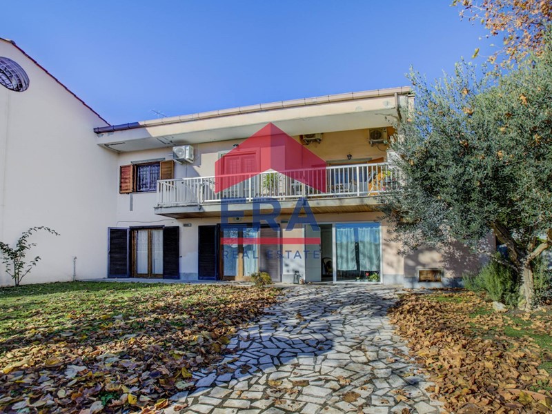 Quadrilocale in Vendita a Pomezia, 295'000€, 105 m²