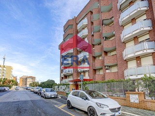 Trilocale in Vendita a Pomezia, 199'000€, 72 m²