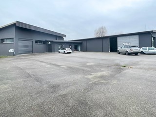 Capannone in Vendita a Sacile, 850'000€, 1000 m²