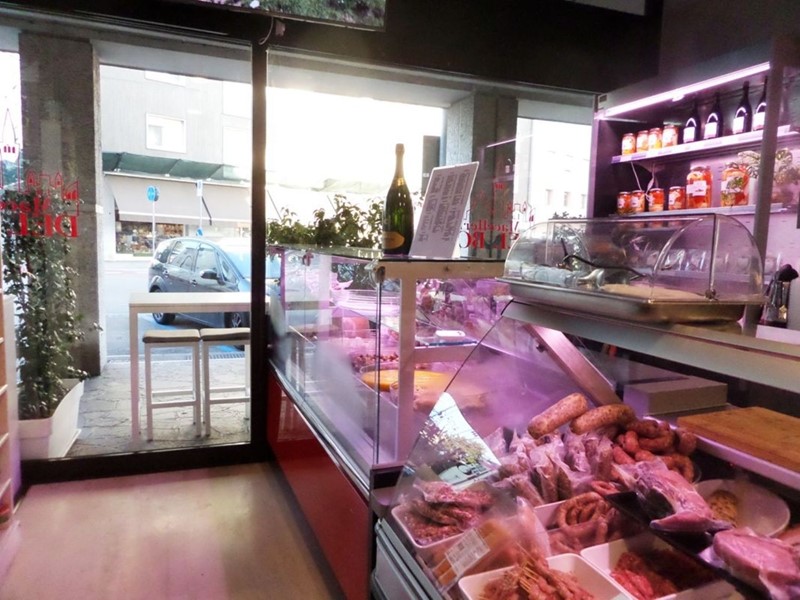 Attività commerciale in Vendita a Pordenone, 35'000€, 83 m²