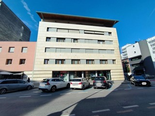 Negozio in Vendita a Pordenone, 240'000€, 155 m²