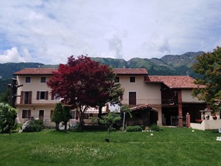Casa Indipendente in Vendita a Aviano, 490'000€, 335 m²