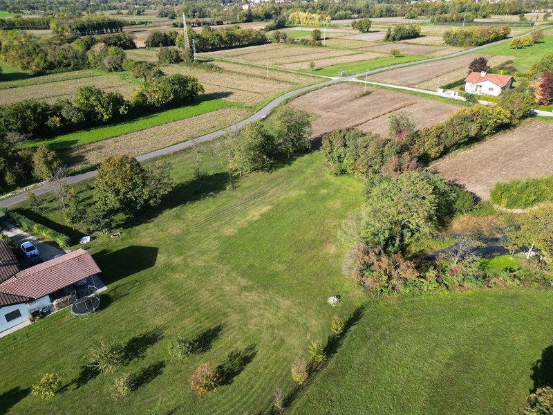 Terreno edificabile in Vendita a Cavasso Nuovo, 120'000€, 4000 m²