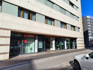 Negozio in Vendita a Pordenone, 260'000€, 170 m²