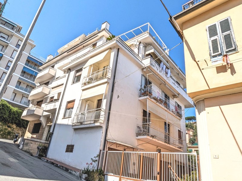 Trilocale in Affitto a Arenzano, 90 m²