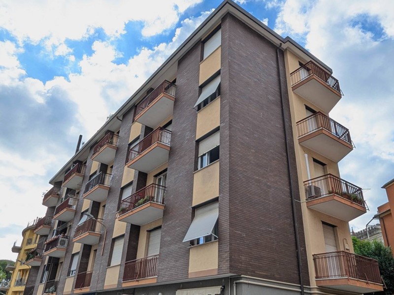 Trilocale in Affitto a Arenzano, 100 m²