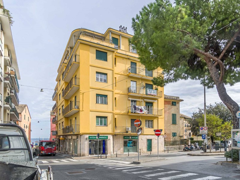 Trilocale in Affitto a Arenzano, 70 m²