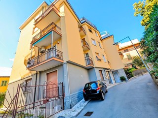 Monolocale in Affitto a Arenzano, 45 m²