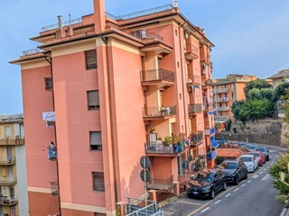 Bilocale in Affitto a Arenzano, 58 m²