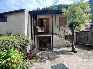 Casa Indipendente in Vendita a Chiusa di Pesio, 49'000€, 70 m²