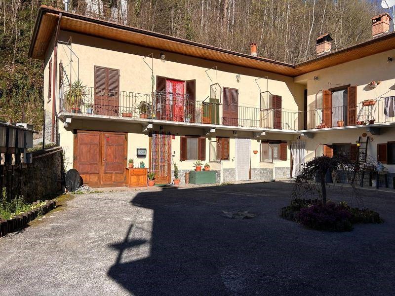 Casa Indipendente in Vendita a Chiusa di Pesio, 29'000€, 35 m²