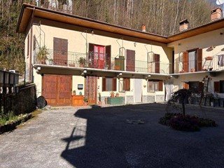 Casa Indipendente in Vendita a Chiusa di Pesio, 29'000€, 35 m²