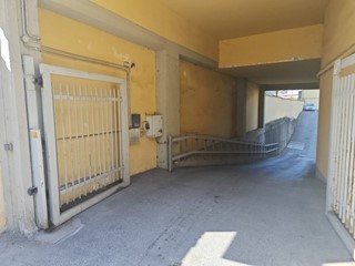 Box in Vendita a Firenze, 37'500€, 25 m²